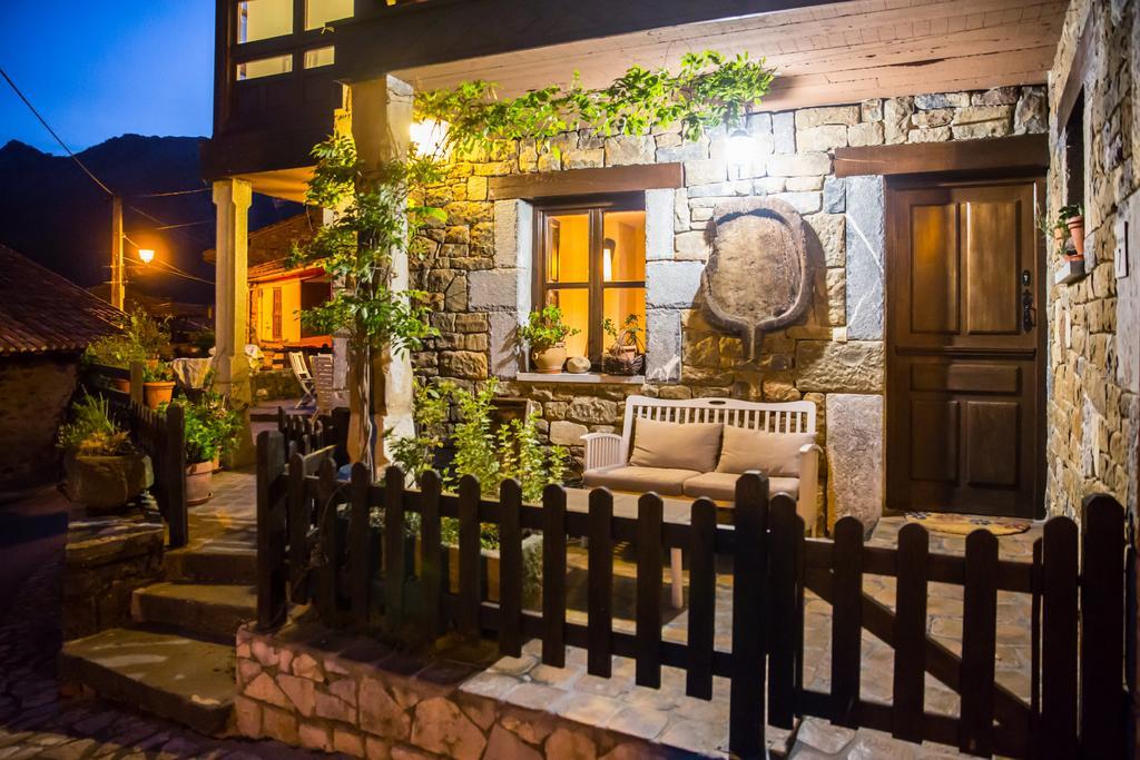 Apartamentos Rurales El Collain De Кампьельос Экстерьер фото
